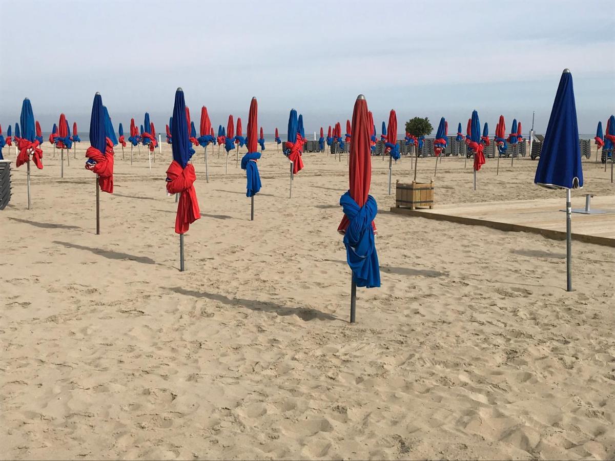 Appartement 3 Chambres Avec Roof Top A 5 Mn De La Plage Deauville Bagian luar foto